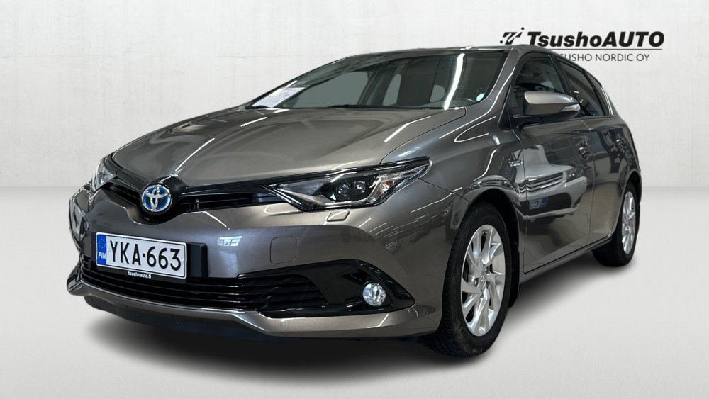 TOYOTA Auris